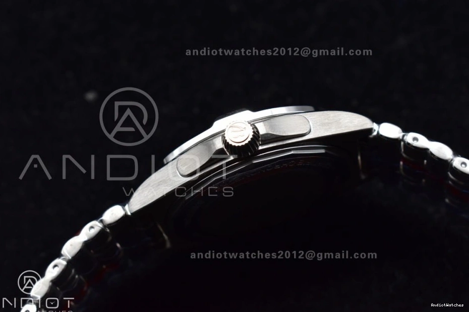 Black 1:1 UrbanStyle Factory Best Dial SS Bracelet GMT Breitling 530 Automatic On 40mm BLS A Chronomat Edition 1104